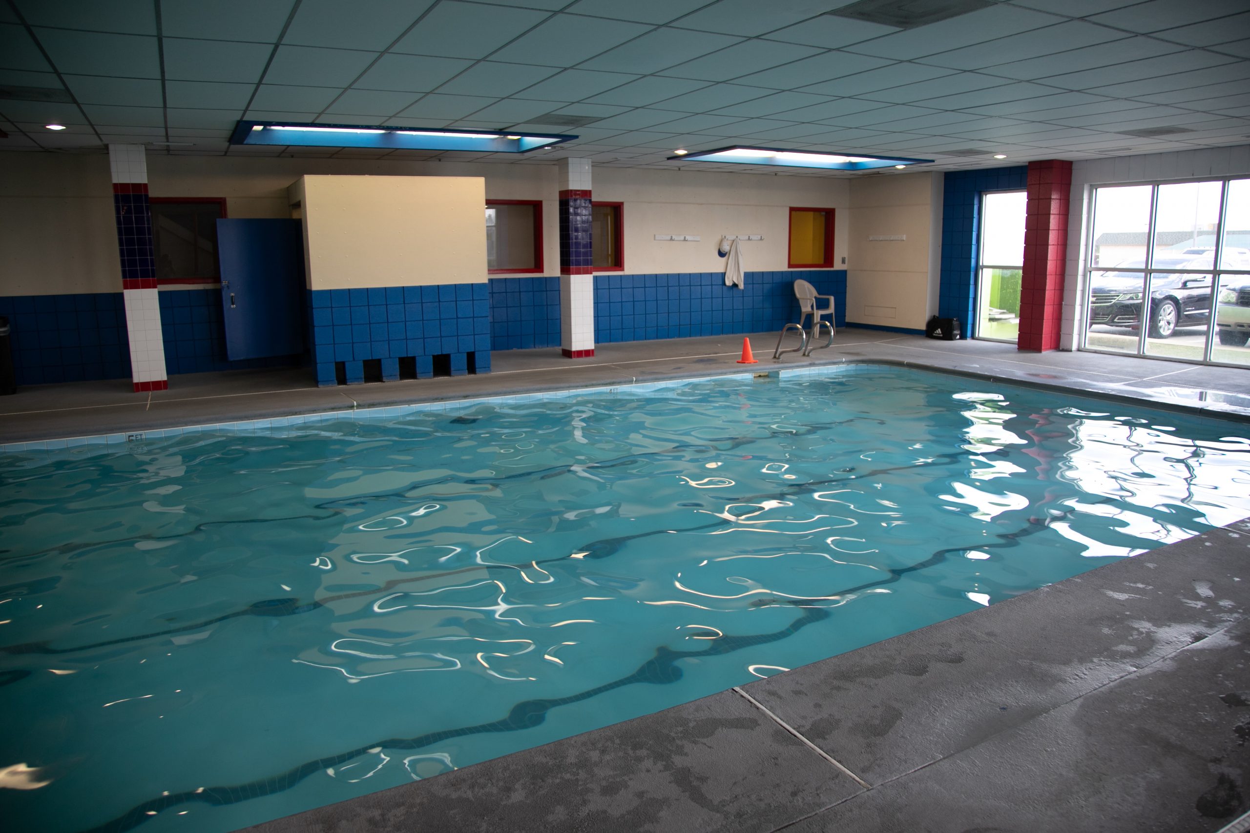pool and hot tub in a gym in broken arrow oklahoma