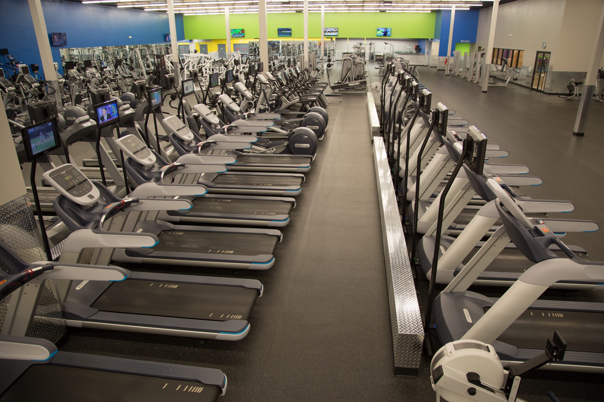 rows of treadmills 