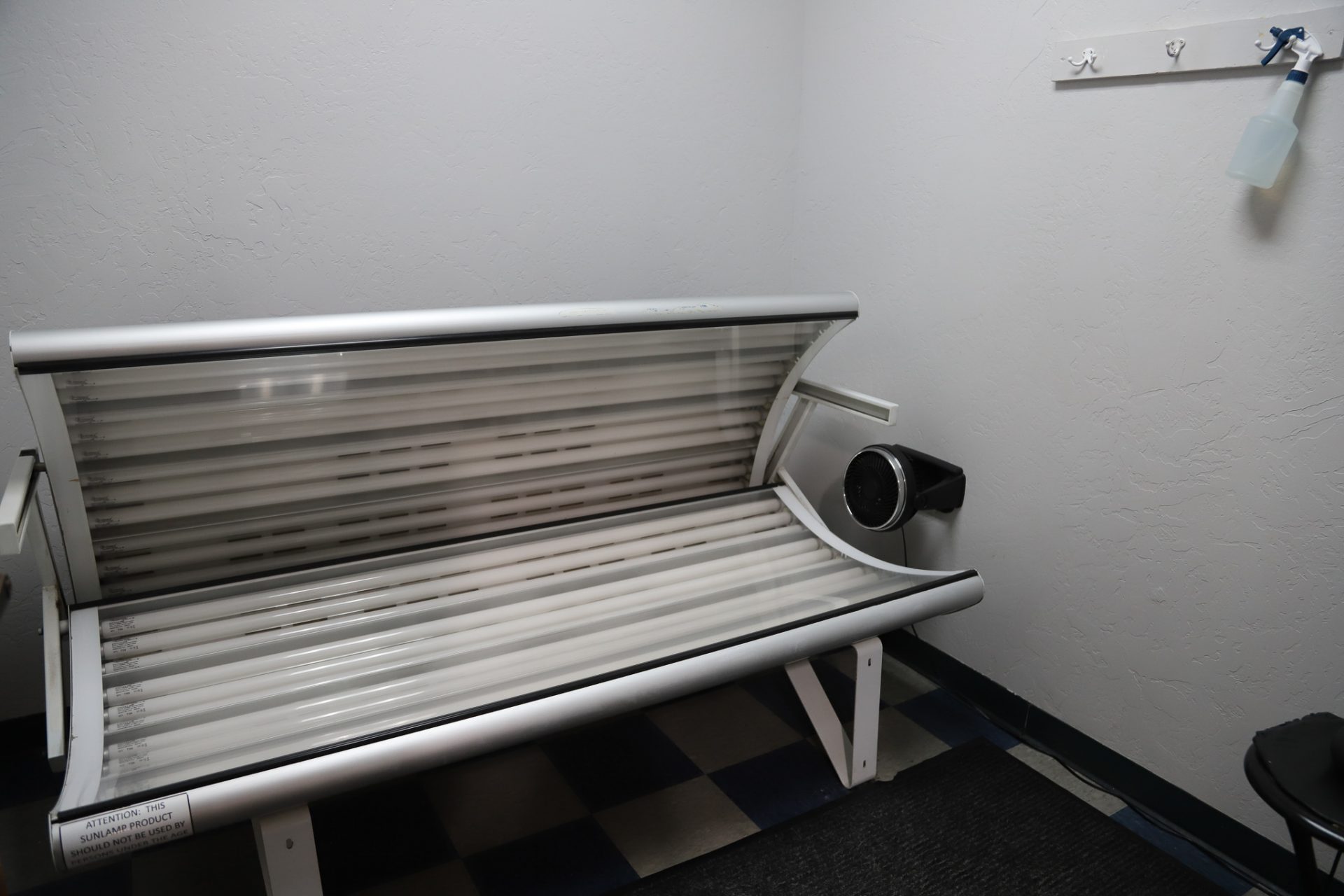tanning bed a t a gym in oklahoma