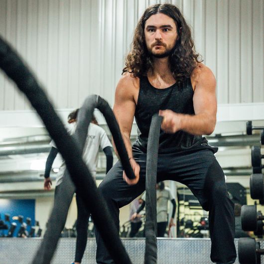 dynamic-workout-session-at-10gym-featuring-functional-strength-and-conditioning-exercises